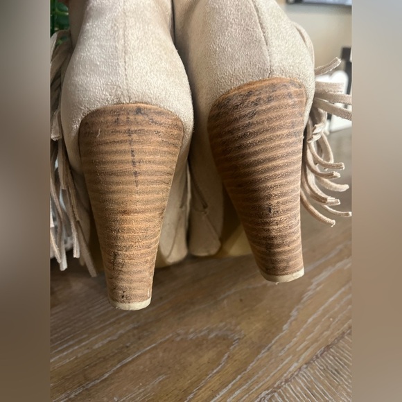 Coconuts by Matisse Size 8 Arlo Cream Faux Suede Open Toe Ankle Booties - Picture 7 of 16